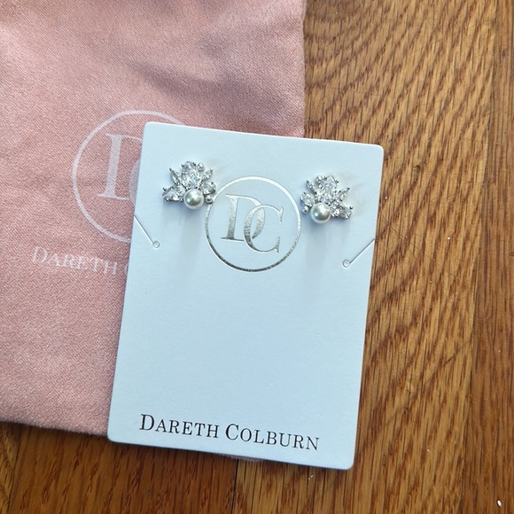 Earrings - Picture 2 of 4